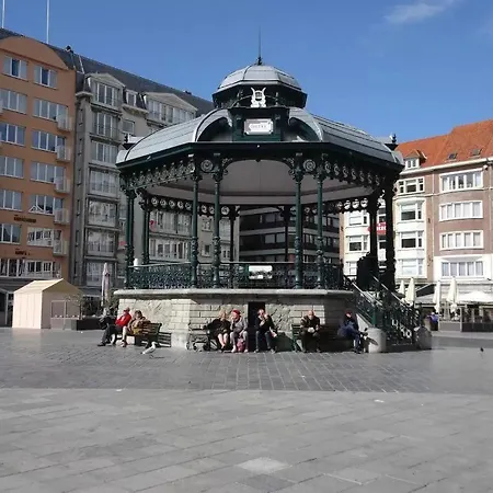 Luxury With Free Parking Apartament